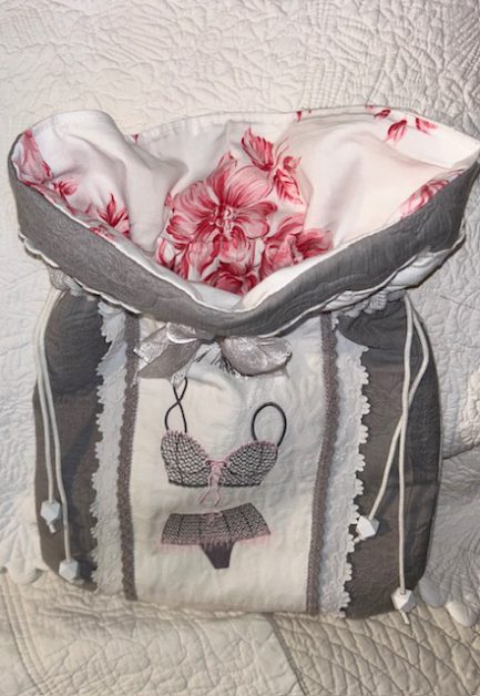 Sac à lingerie Gris et Blanc – Image 2