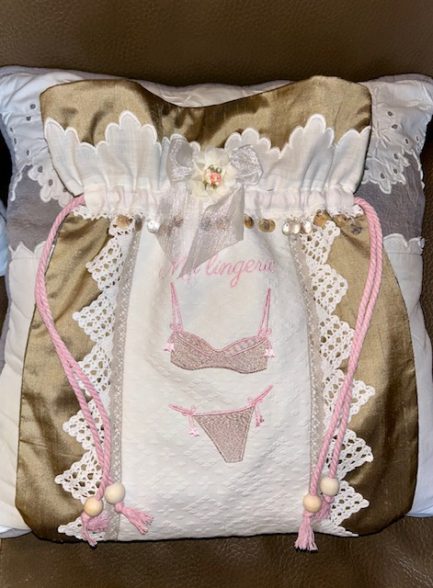 Petit sac à lingerie fine en soie et coton piqué Blanc