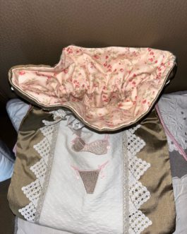 Petit sac à lingerie fine en soie et coton piqué Blanc