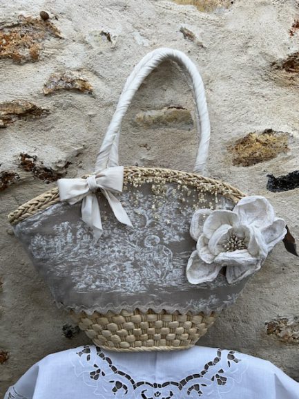 Joli panier fleur et toile de Jouy