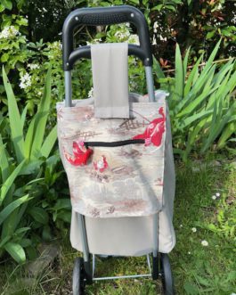 Chariot de courses en toile de Jouy rouge et taupe .