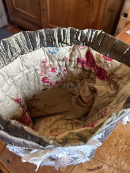 Sac pochon en soie cuivrée