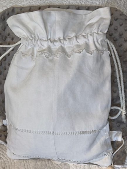Petit sac à linge blanc monogramme – Image 2