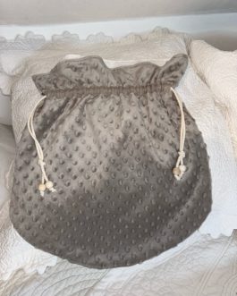 Sac à linge petit cœur, taupe tout doux