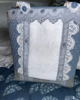 Petit sac, matelassé bleu monogramme SM