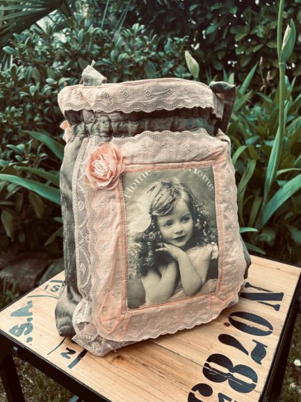 Sac en soie cuivre et vieux rose ‘’ Petite fille vintage’’ – Image 3