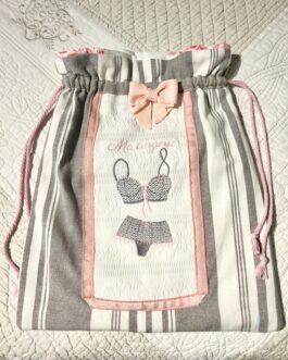 Petit sac à lingerie, gris et rose